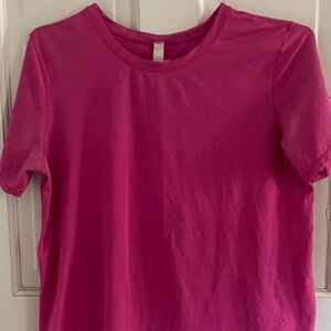 LuLu size 10 short sleeve Swiftly Tech